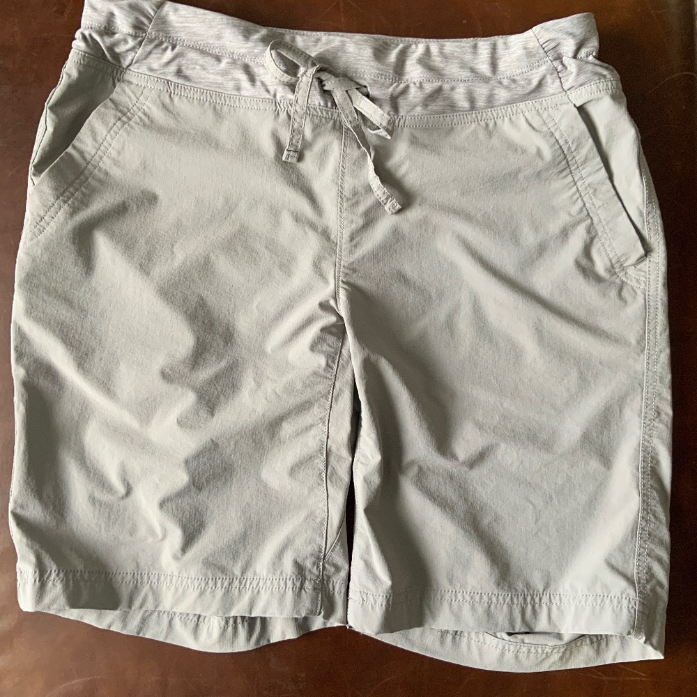 Duluth Armachillo shorts, pewter color. size 10. 10 inch inseam